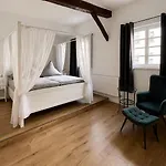 بيت للعطل Zur Klapperburg زيل ان دير موسل